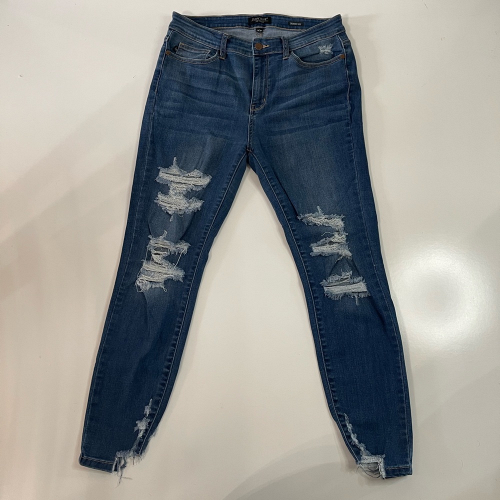 Judy Blue Jeans Skinny Fit Size 13/31 Shark Bite Ankles